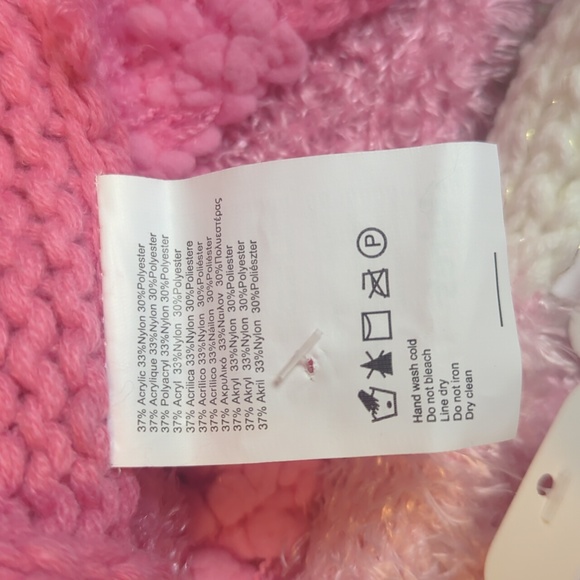 Kids Scarves - Picture 6 of 7